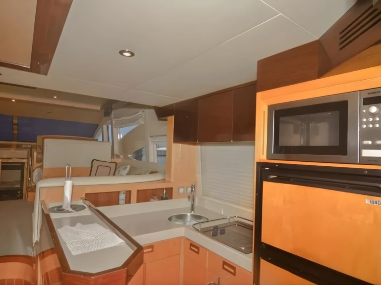 Alquiler de Yate de lujo, con o sin patrón Custom Made La Romana