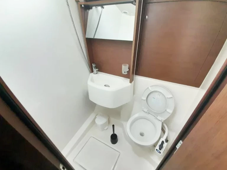 Velero para alquilar Atenas al mejor precio