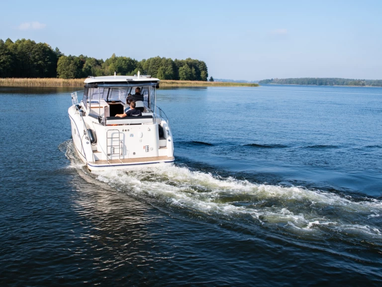 Alquiler Casa flotante en Ogonki - Futura 860