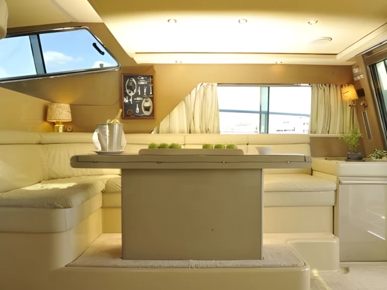 Lancha para alquilar Agios Nikolaos al mejor precio