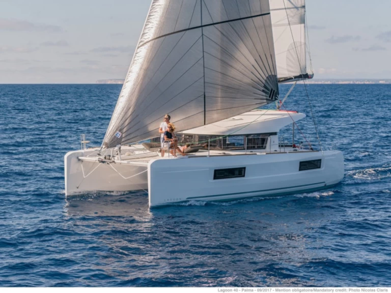 Alquiler de embarcaciones Lagoon Lagoon 40 enÁlimos en Samboat