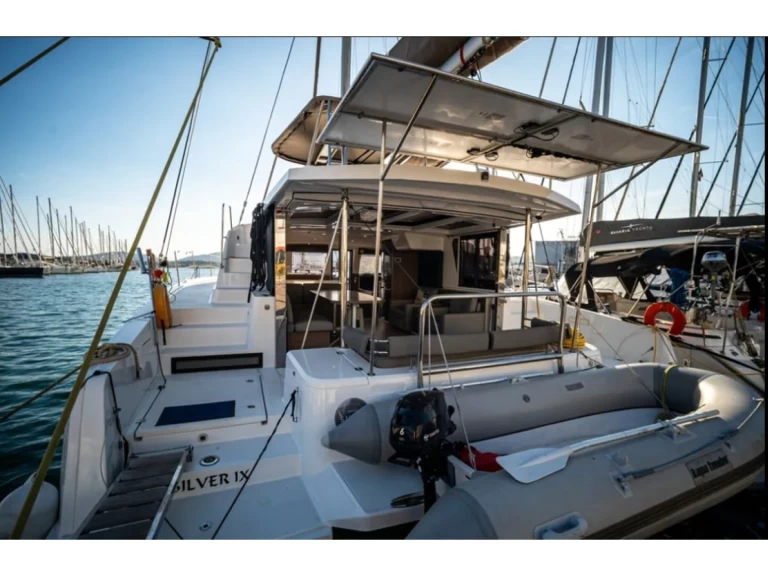 Alquiler Catamarán Bali con o sin  título de navegación