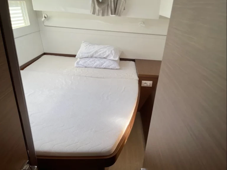 Catamarán para alquilar Lefkáda al mejor precio