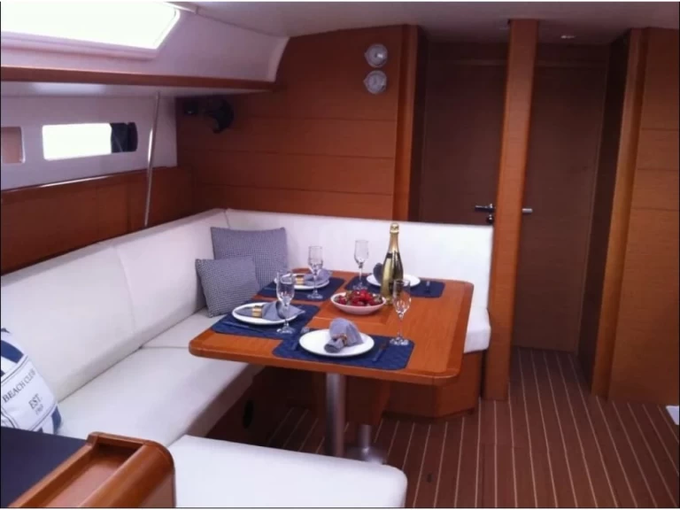 Alquiler de embarcaciones Jeanneau Sun Odyssey 469 enÁlimos en Samboat