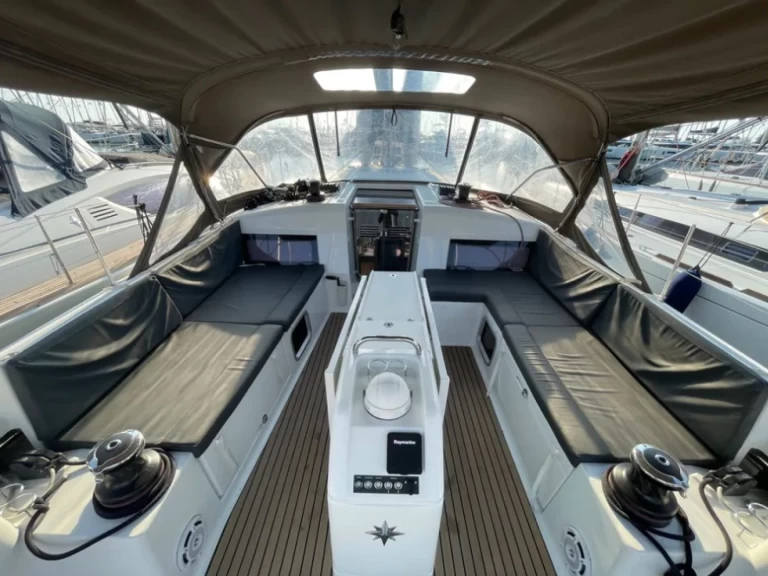 Jeanneau Sun Odyssey 490 de alquiler a Álimos