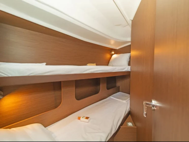 Alquiler de barcos Álimos barato de Oceanis 40.1