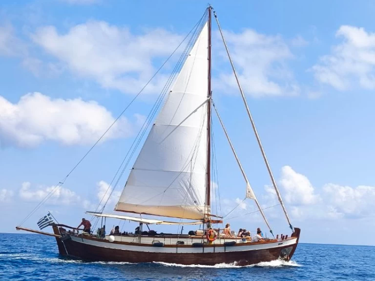 Alquiler de  Trehantiri en Skópelos