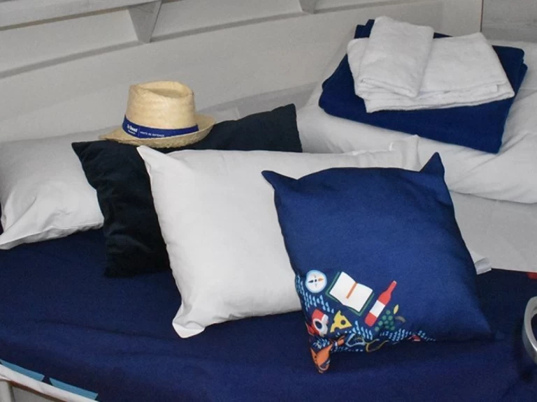 Alquiler de Premier Horizon 4 en Saint-Jean-de-Losne