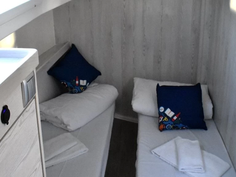 Alquiler de embarcaciones Premier Horizon 5 enFontenoy-le-Château en Samboat