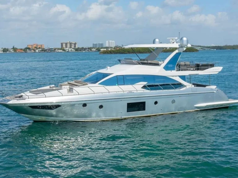Alquiler de Yate de lujo, con o sin patrón Azimut Bahamas