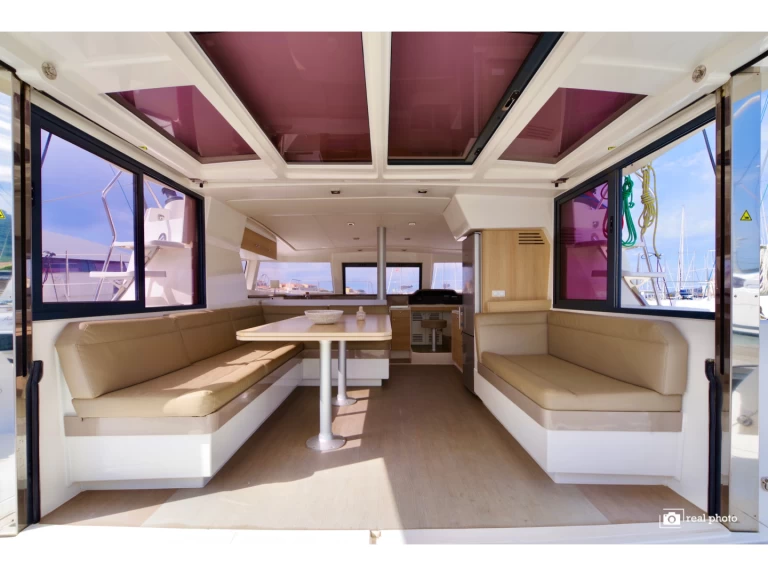 Catamarán para alquilar Olbia al mejor precio