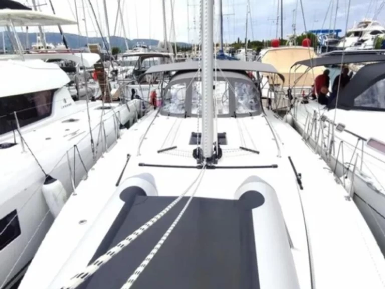 Bavaria Bavaria C42 de alquiler a Lefkáda