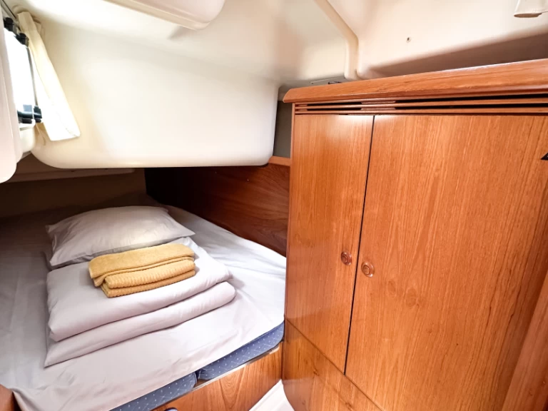 Velero para alquilar Tivat al mejor precio