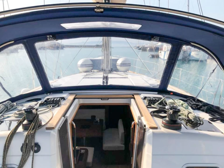 Alquiler de Jeanneau Sun Odyssey 519 en Palero