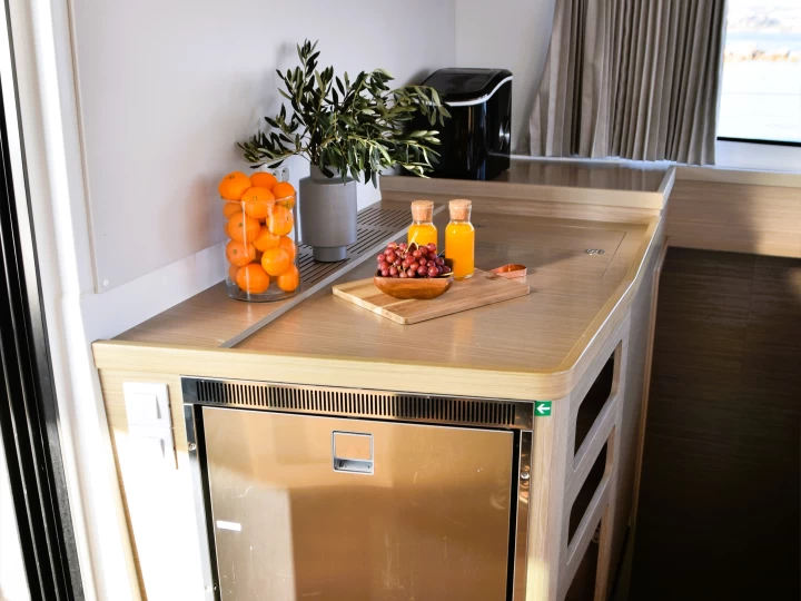 Alquiler de barcos Split barato de Lagoon 42