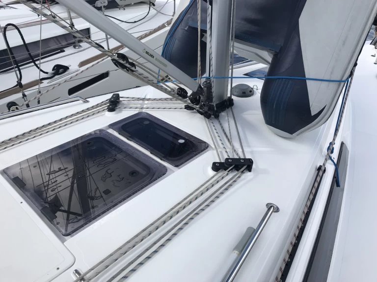 Alquiler de barcos Cugnana Verde barato de Bavaria Cr 34