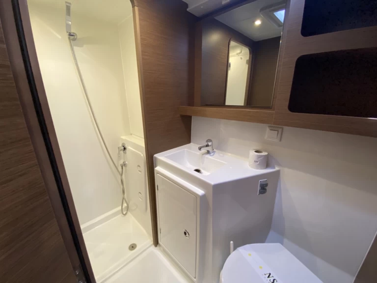 Alquiler Catamarán Lagoon con o sin  título de navegación