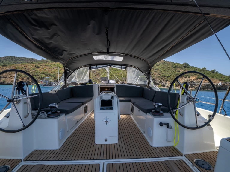 Alquiler Velero Jeanneau con o sin  título de navegación