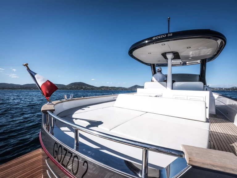 Alquiler de Apreamare Gozzo 35 en Saint-Tropez