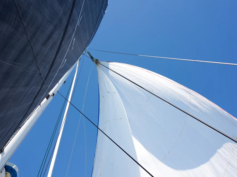 Alquiler Catamarán Marsaudon Composites con o sin  título de navegación