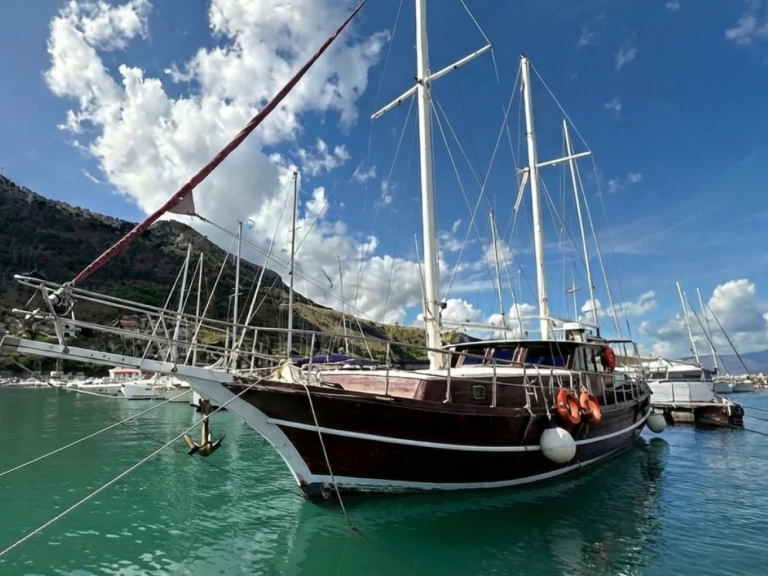 Alquiler de barcos Castellammare del Golfo barato de Osman Aga