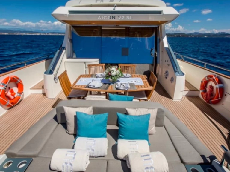 Alquiler Saint-Tropez - Aicon 72 SL en SamBoat