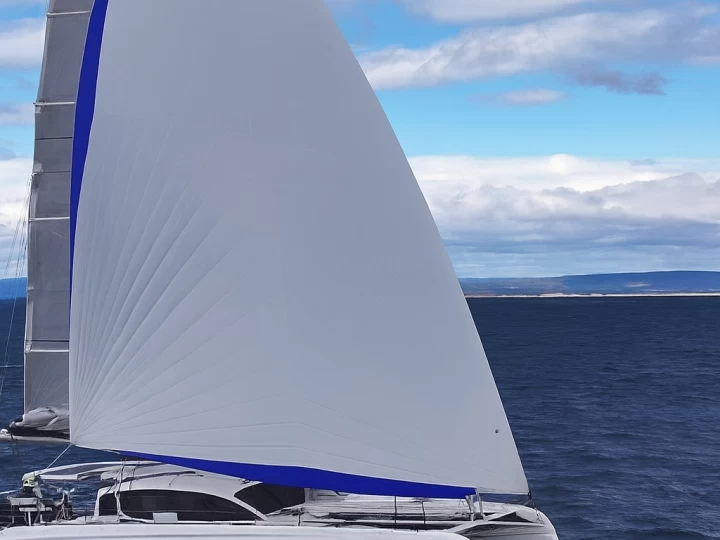 Alquiler de Outremer 52 en Lorient