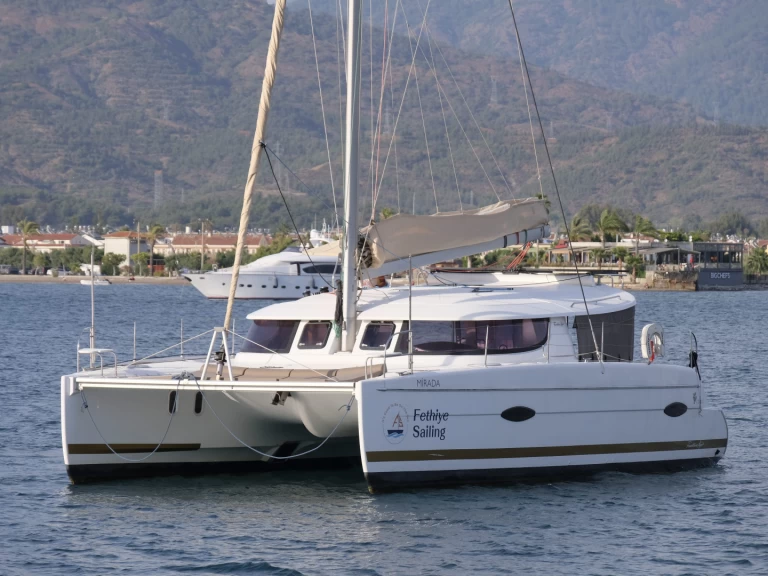 Fountaine Pajot Lipari 41 de alquiler a Fethiye