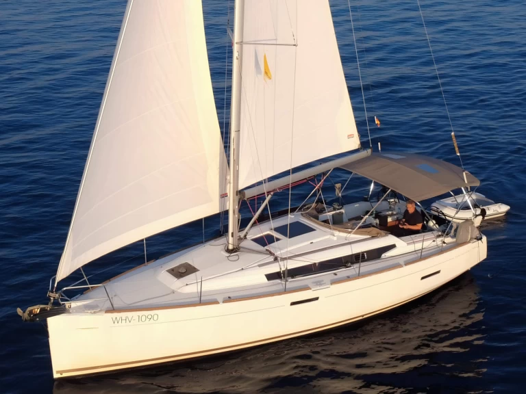 Alquiler de barcos Pula barato de Sun Odyssey 389