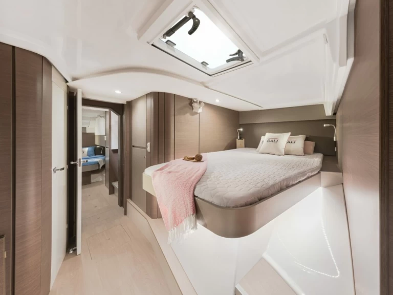 Alquiler de barcos Préveza barato de Bali Catspace Voile