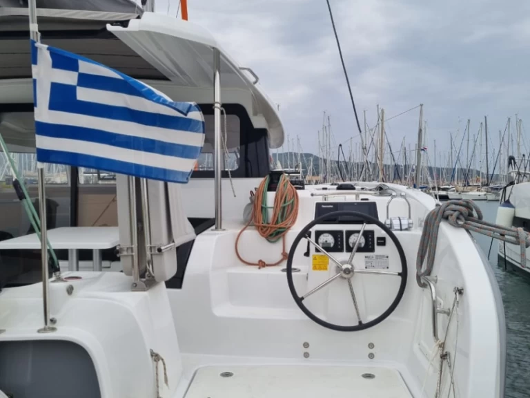 Alquiler de Catamarán, con o sin patrón Excess Préveza
