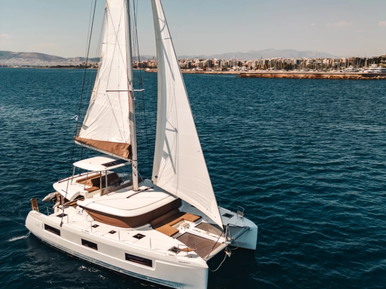 Alquiler de barcos Álimos barato de Lagoon 46