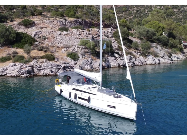 Alquiler de Velero, con o sin patrón Bénéteau Álimos