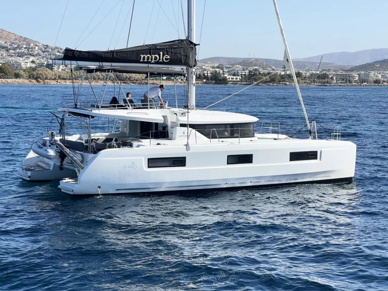 Alquiler Catamarán Lagoon con o sin  título de navegación