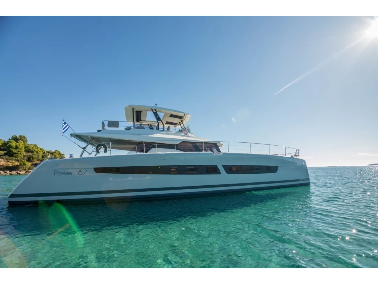 Alquiler Yate de lujo Fountaine Pajot con o sin  título de navegación