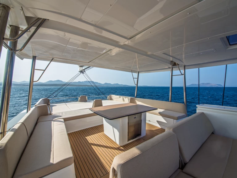 Alquiler de barcos Eden Island barato de Bali 5.8