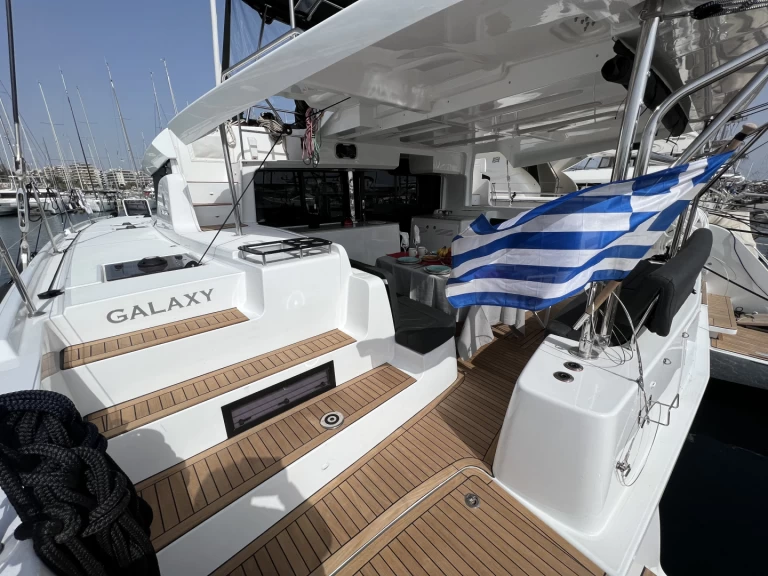 Alquiler de Catamarán, con o sin patrón Lagoon Álimos