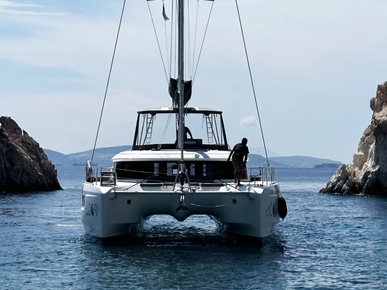 Alquiler de Catamarán, con o sin patrón Lagoon Álimos