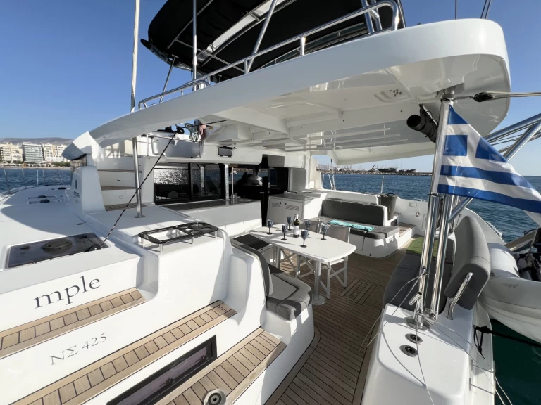 Alquiler de Catamarán, con o sin patrón Lagoon Álimos