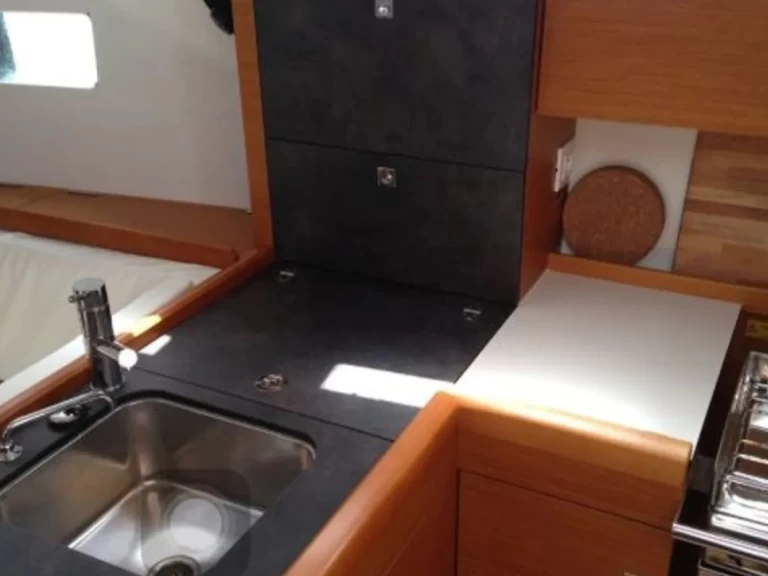 Alquiler de embarcaciones Jeanneau Sun Odyssey 349 enLefkáda en Samboat