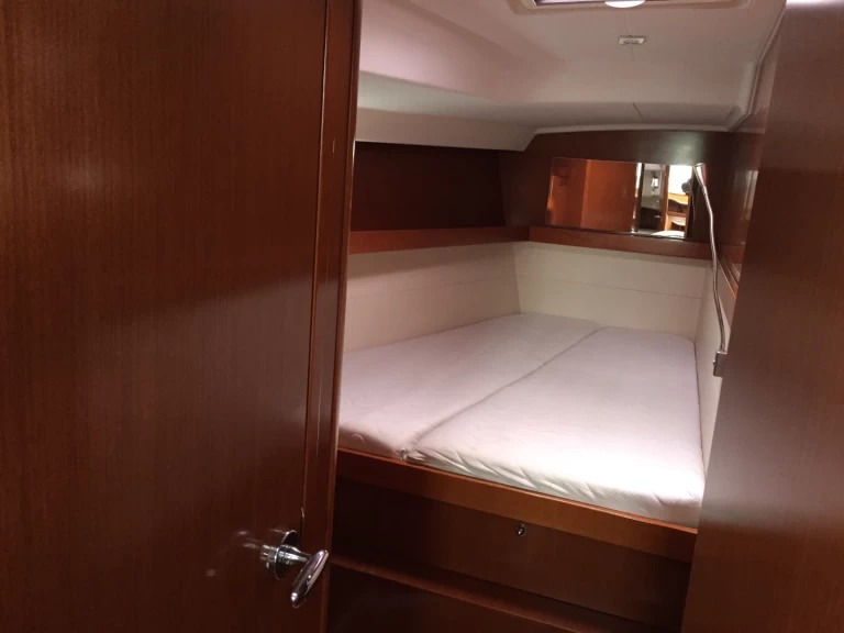 Alquiler de Velero, con o sin patrón Bénéteau Cugnana Verde