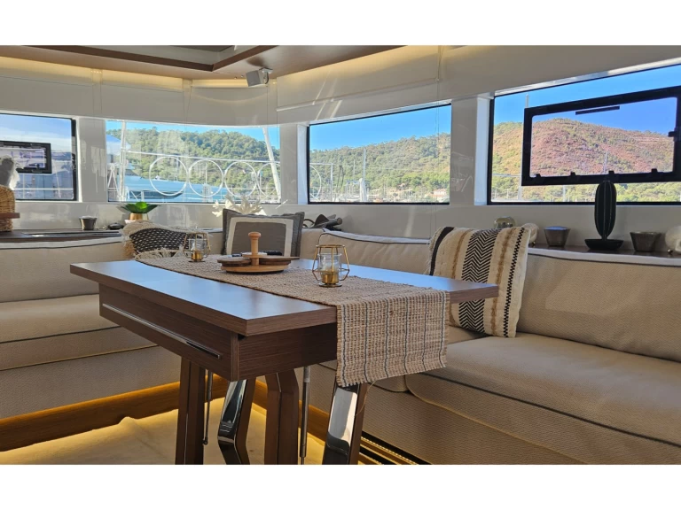 Lagoon Lagoon 50 de alquiler a Fethiye