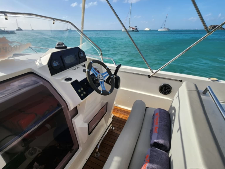 Alquiler Lancha Pacific Craft con o sin  título de navegación