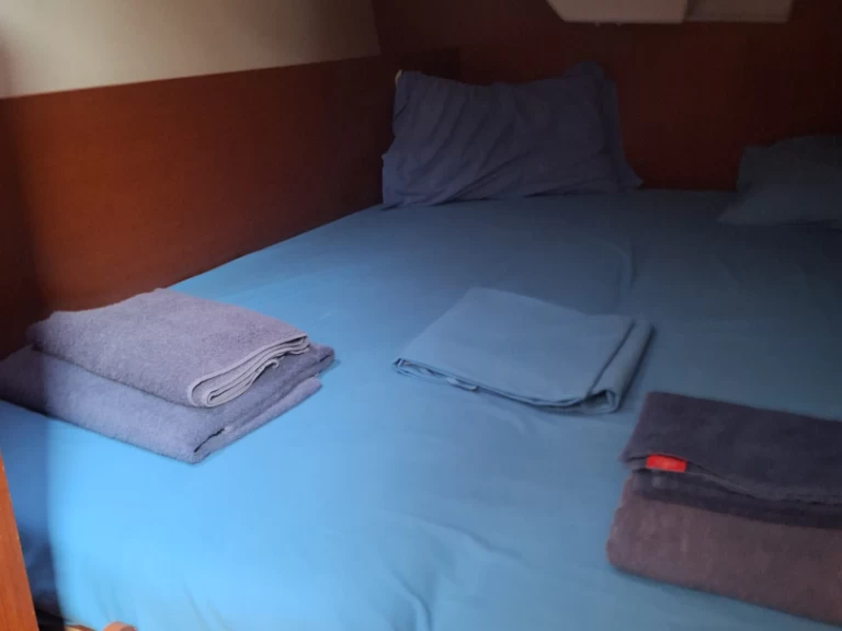 Alquiler de Velero, con o sin patrón Bénéteau Furnari