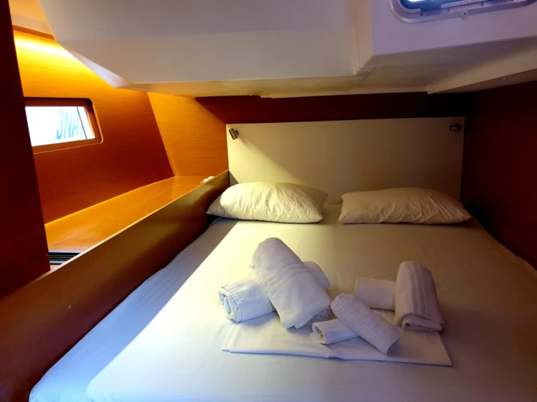 Alquiler de Velero, con o sin patrón Bénéteau Cannigione