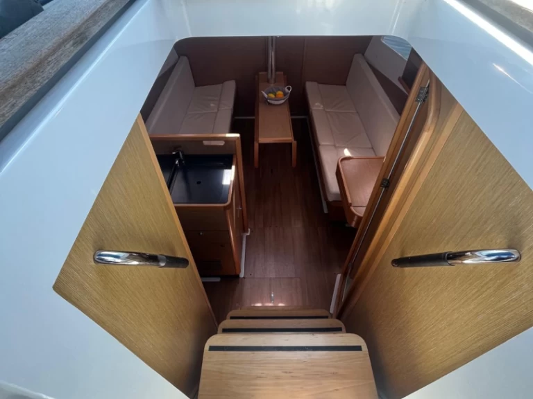 Alquiler de Velero, con o sin patrón Jeanneau Cannigione