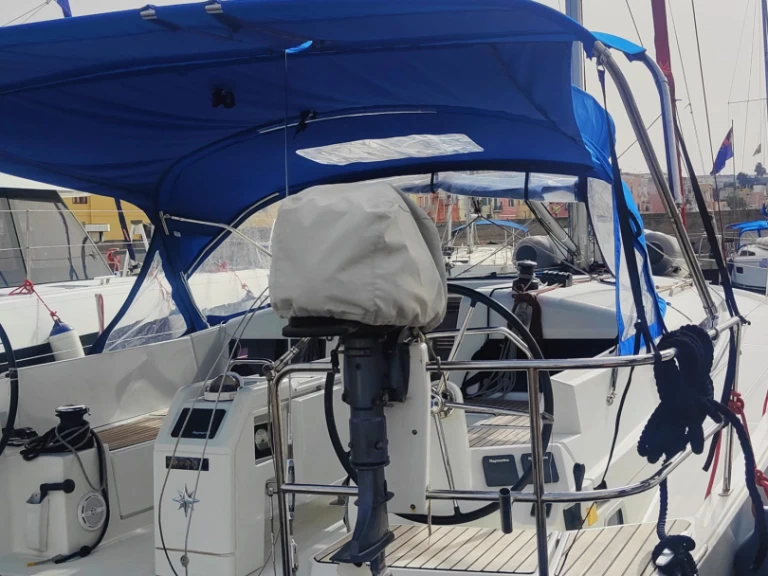 Alquiler de barcos Procida barato de Sun Odyssey 440