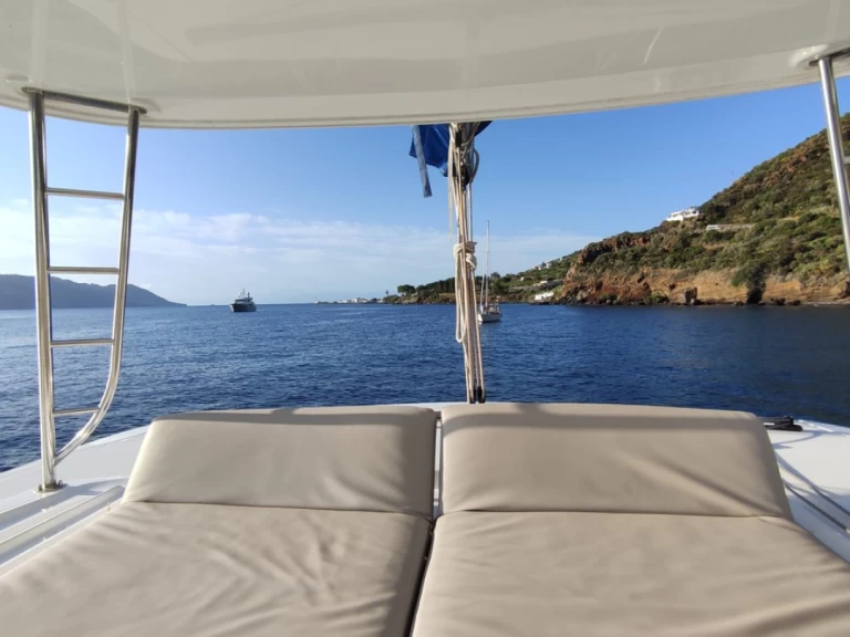 Alquiler de embarcaciones Lagoon Lagoon 46 enFurnari en Samboat