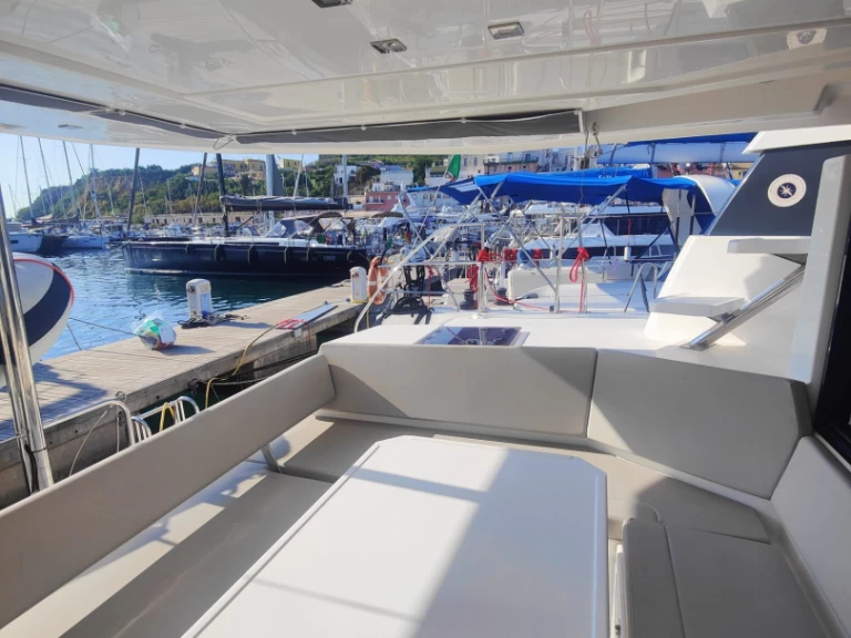 Leopard Catamarans / Robertson & Caine Leopard 42 - 4 cab. de alquiler a Procida