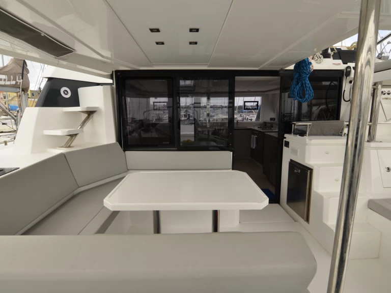 Alquiler Catamarán en Procida - Leopard Catamarans / Robertson & Caine Leopard 42 - 4 cab.